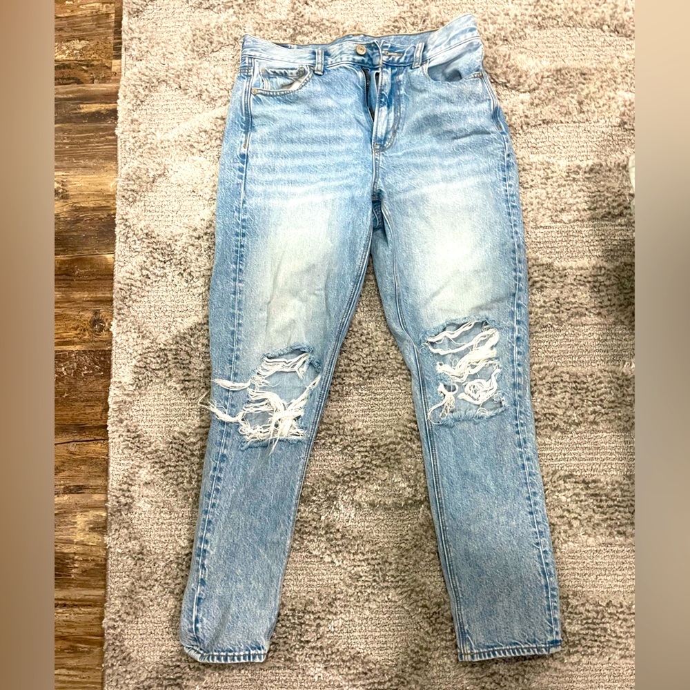 American eagle distressed skinny jeans